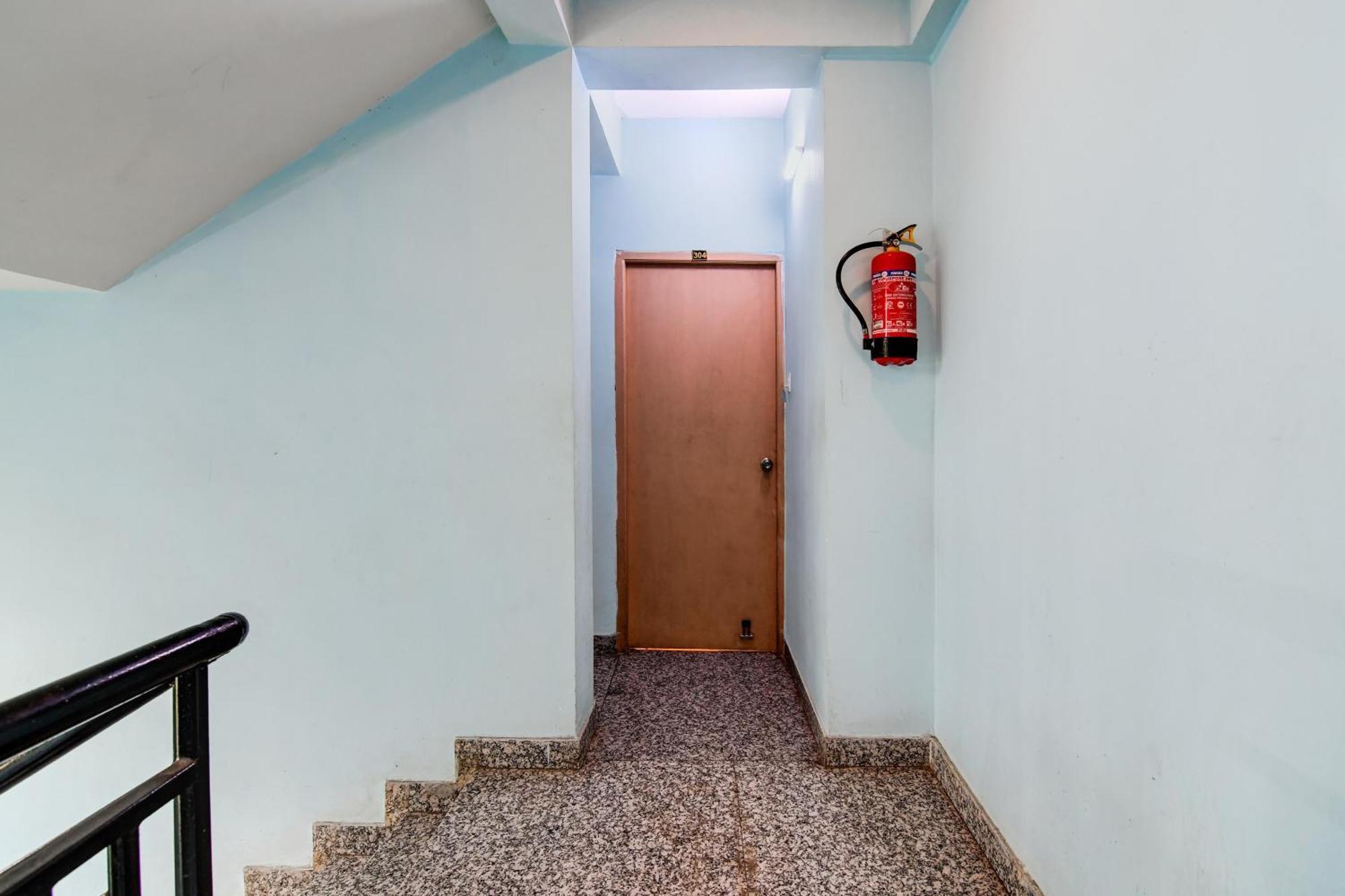 Hotel O Casa Astra Calcutta Extérieur photo